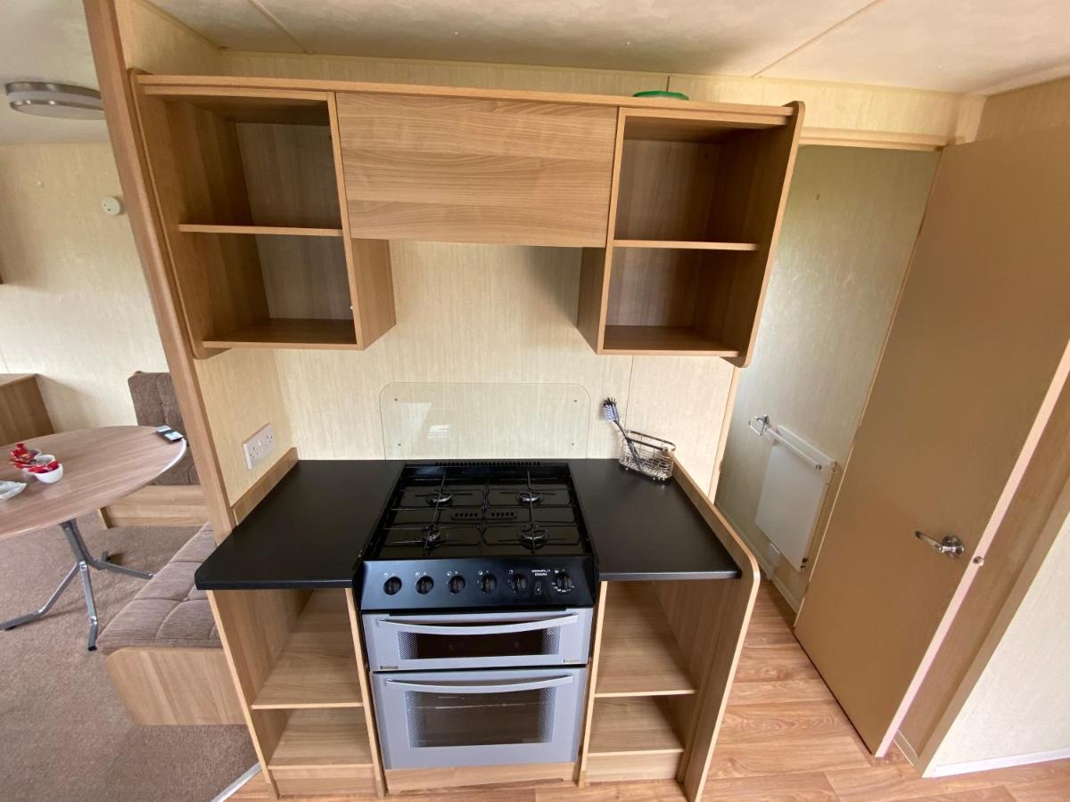 3 Bed 8 Berth Caravan In California Cliffs - M1 Great Yarmouth Esterno foto