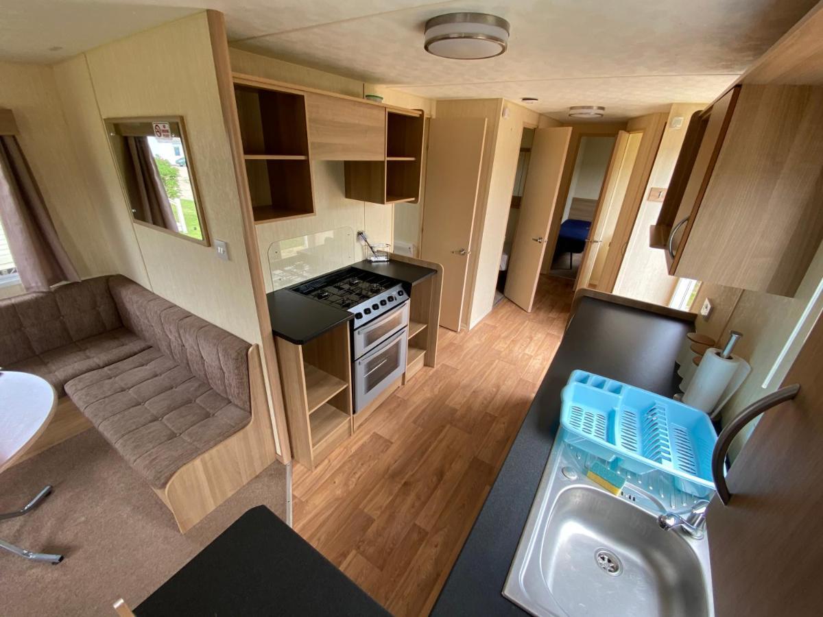 3 Bed 8 Berth Caravan In California Cliffs - M1 Great Yarmouth Esterno foto