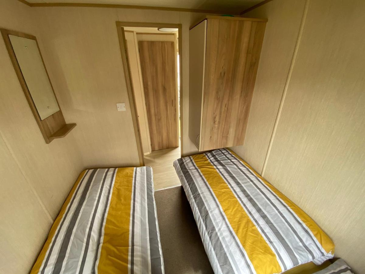 3 Bed 8 Berth Caravan In California Cliffs - M1 Great Yarmouth Esterno foto