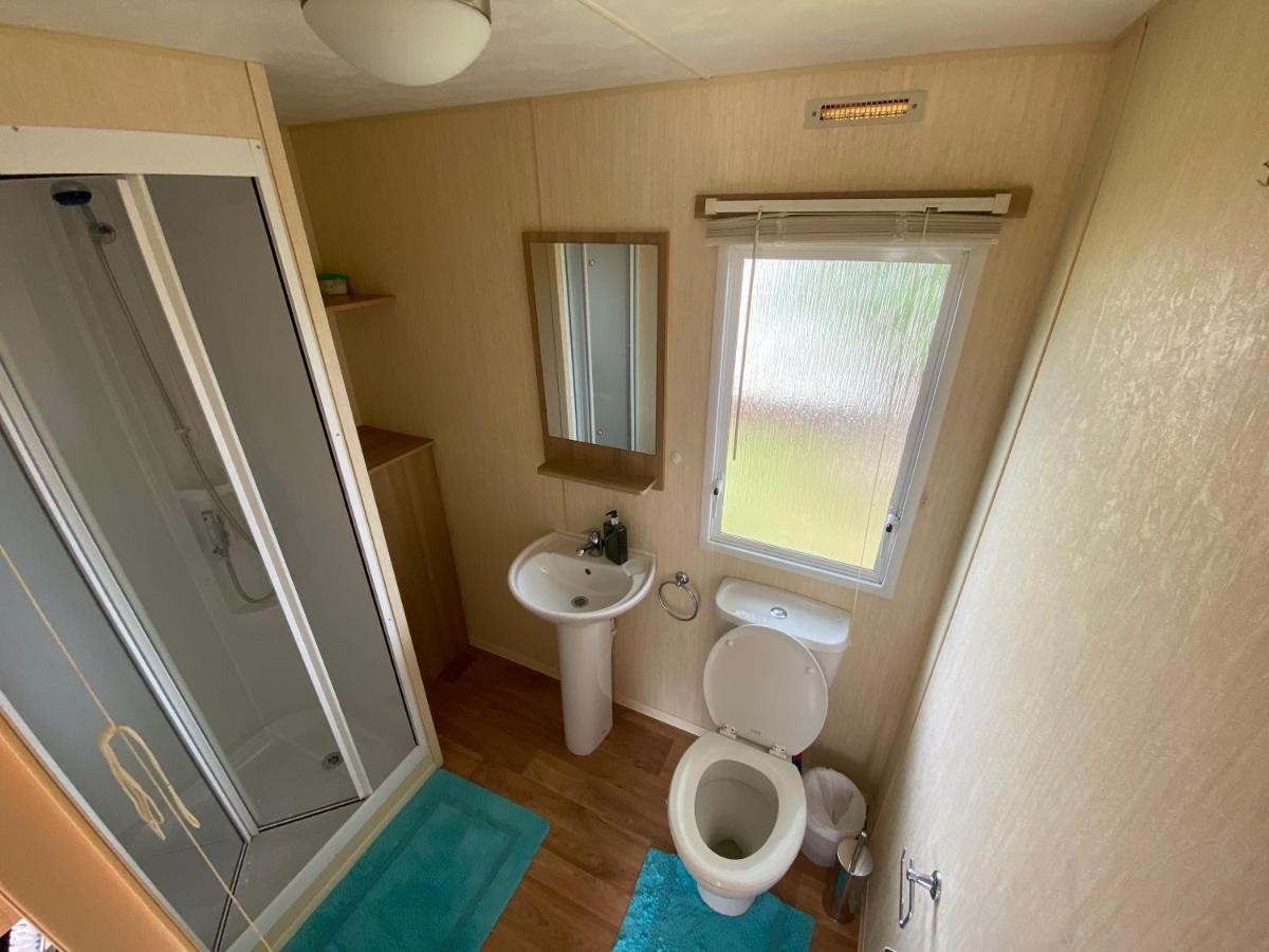 3 Bed 8 Berth Caravan In California Cliffs - M1 Great Yarmouth Esterno foto