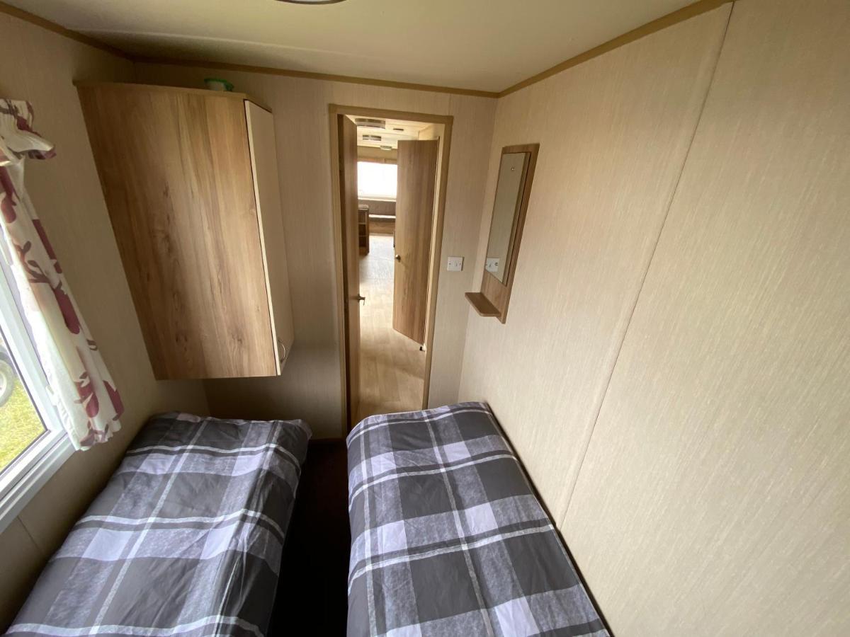 3 Bed 8 Berth Caravan In California Cliffs - M1 Great Yarmouth Esterno foto
